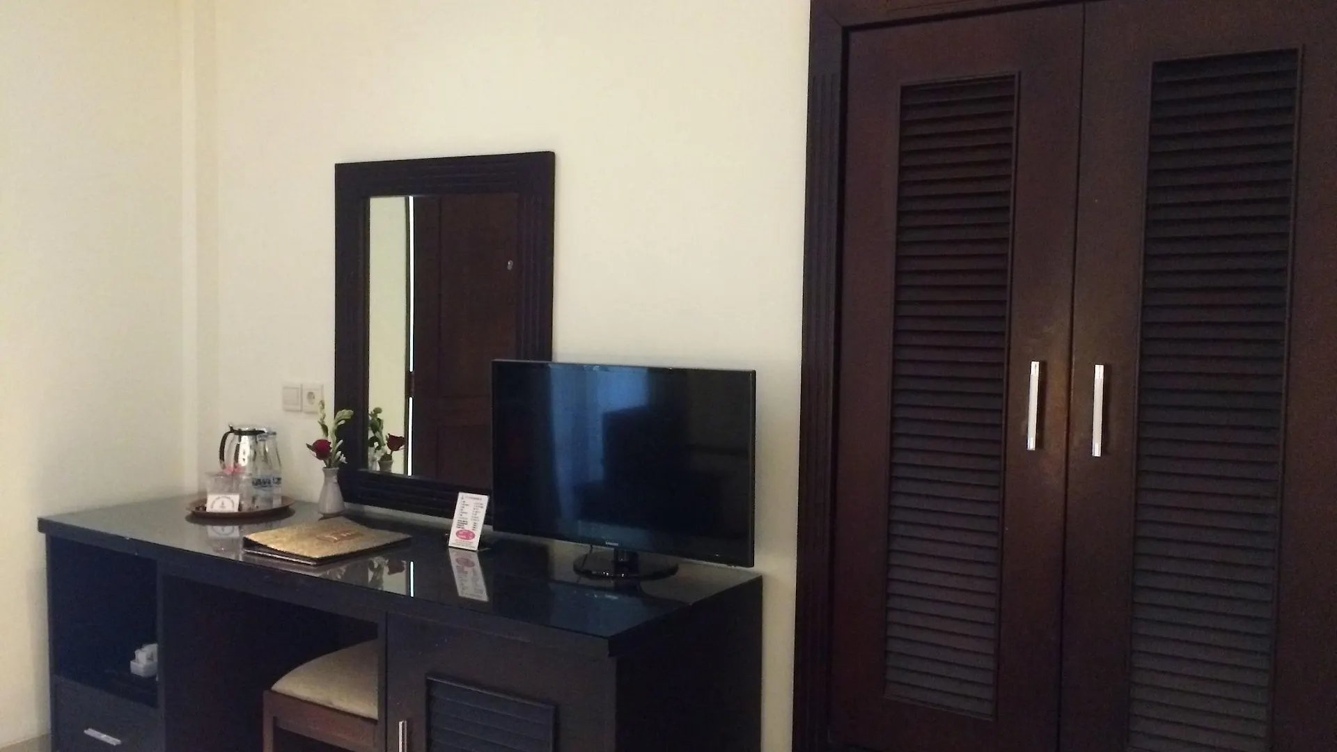 Puri Raja Hotel Legian   Legian (Bali)