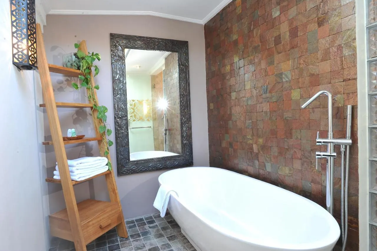 Puri Raja Hotel Legian