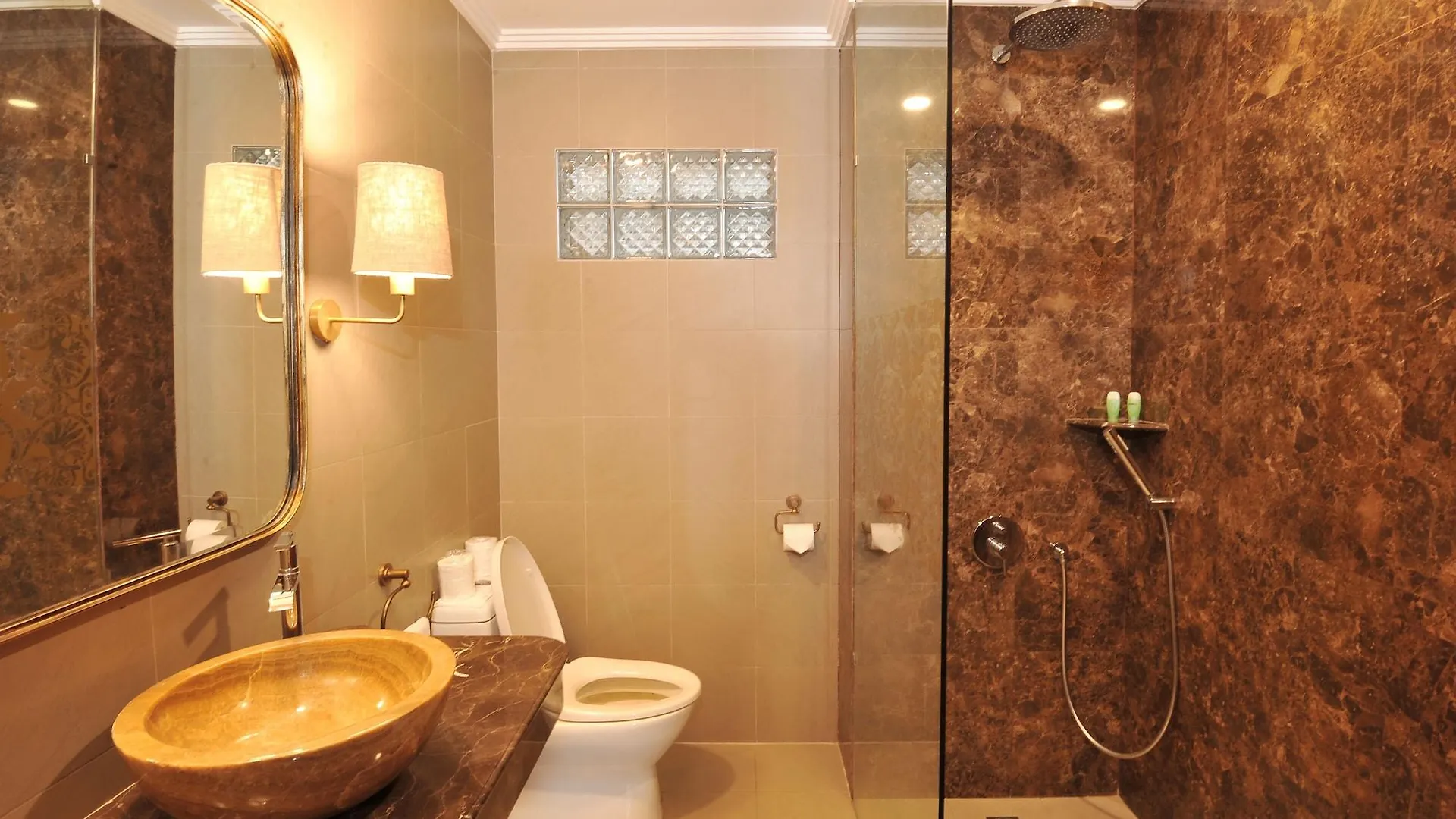 Puri Raja Hotel Legian  4*, Legian (Bali) Indonesia